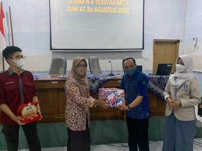 Kunjangan OSIS SMA Negeri 1 BATU ke SMA Negeri 6 Yogyakarta